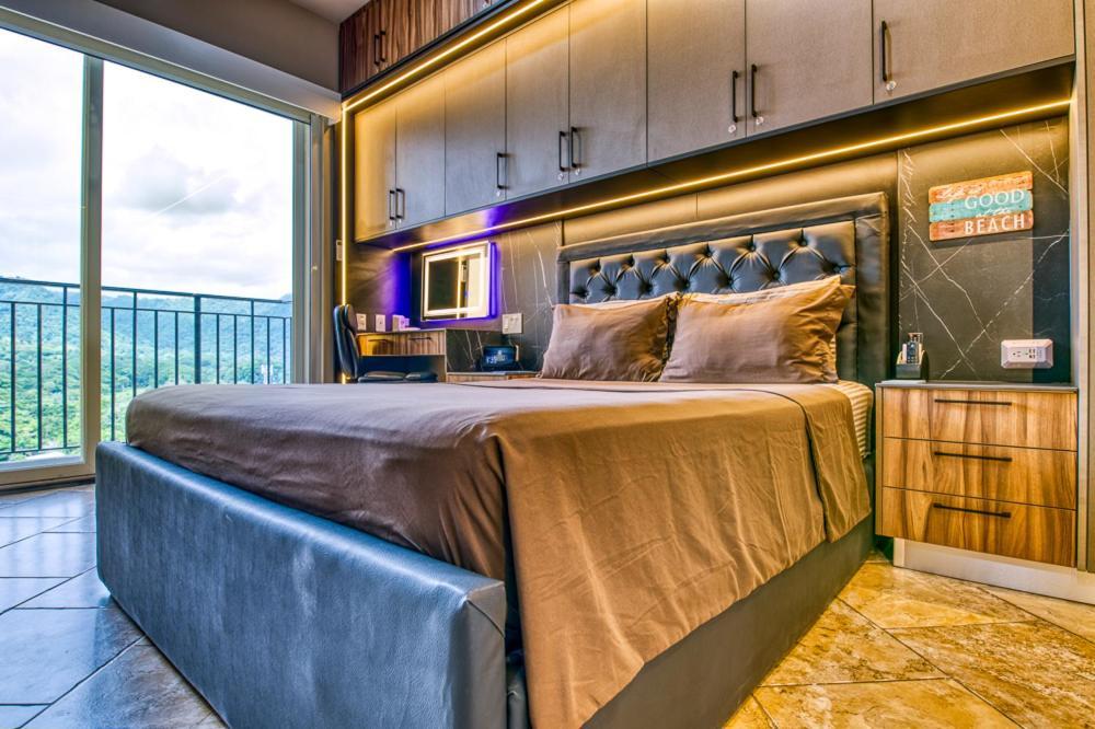 Secretjaco - Luxury Beach Front Penthouse With Pool & Jacuzzi エクステリア 写真